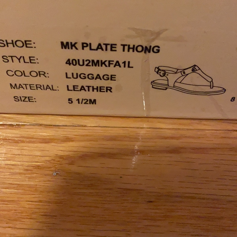Michael Kors Plate Thong Sandals (Size 5.5) - Picture 4 of 6